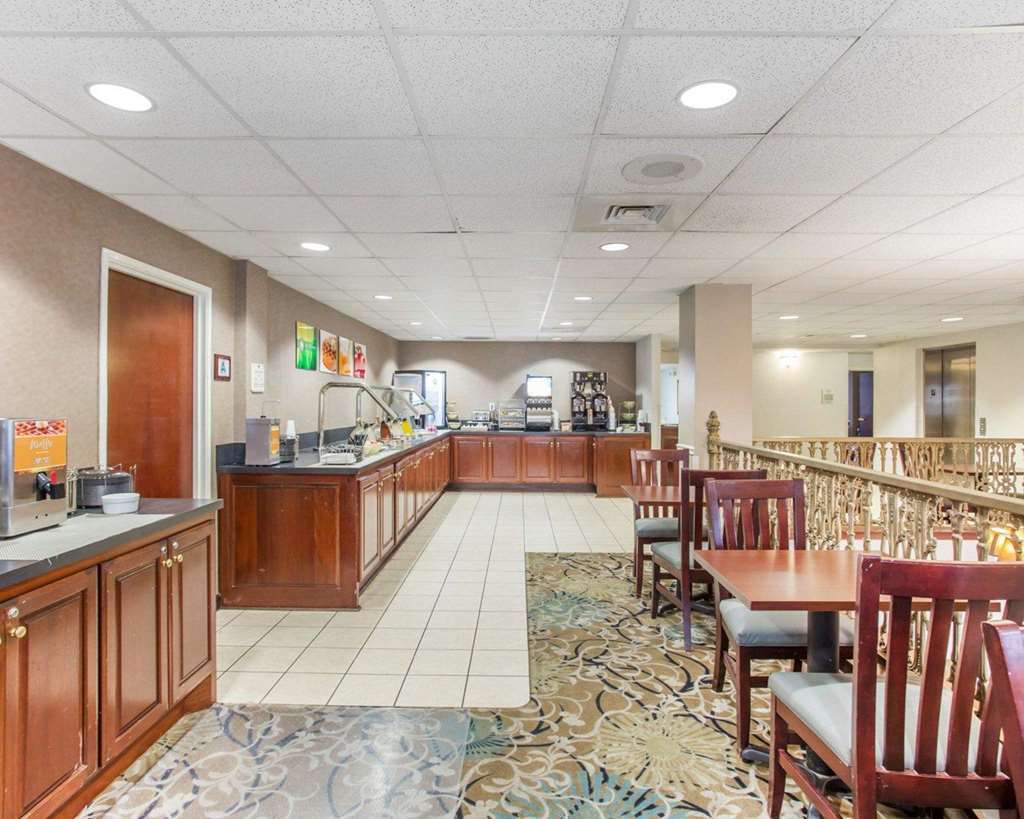 Comfort Inn & Suites Patriots Point Mount Pleasant Restaurante foto